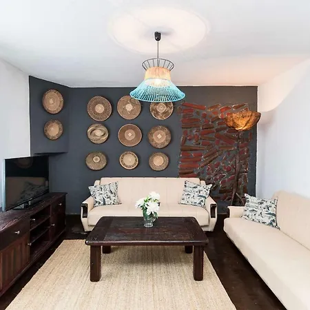 Panorama House *
