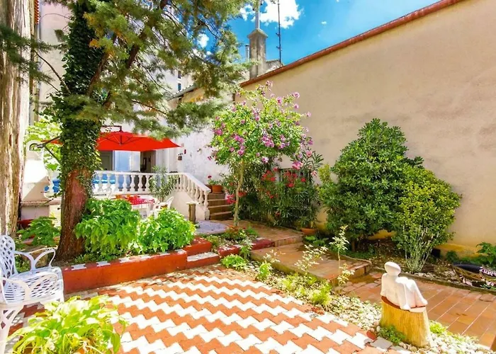 Panorama House *